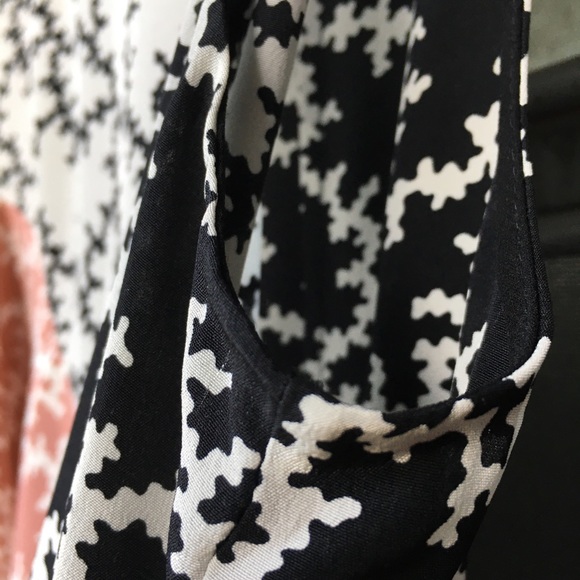 DVF pink ruffle trim midi silk print black white 6 - Picture 12 of 16